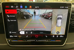 harmaa Volkswagen Tiguan 2025 kuva 15.