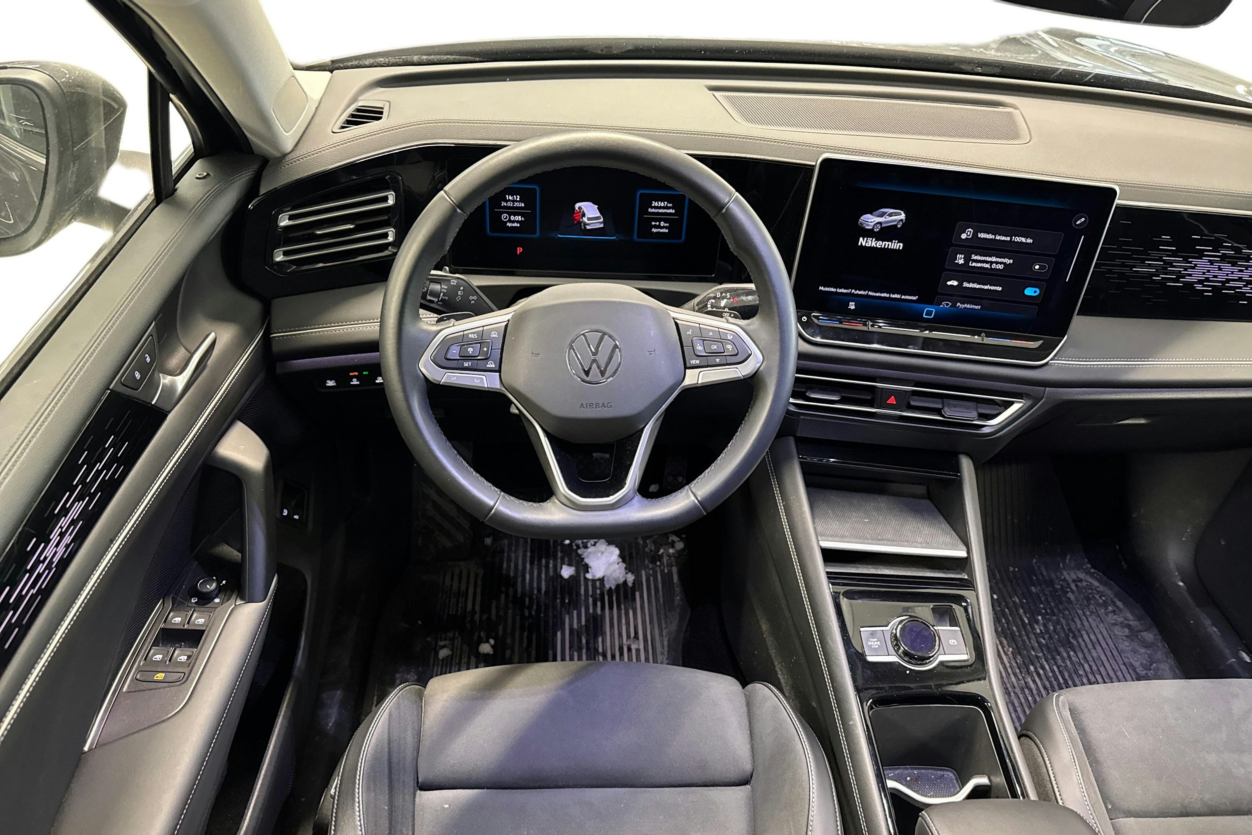 oranssi Volkswagen Tiguan 2024 kuva 3.