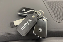 harmaa Volkswagen Tiguan 2024 kuva 29.