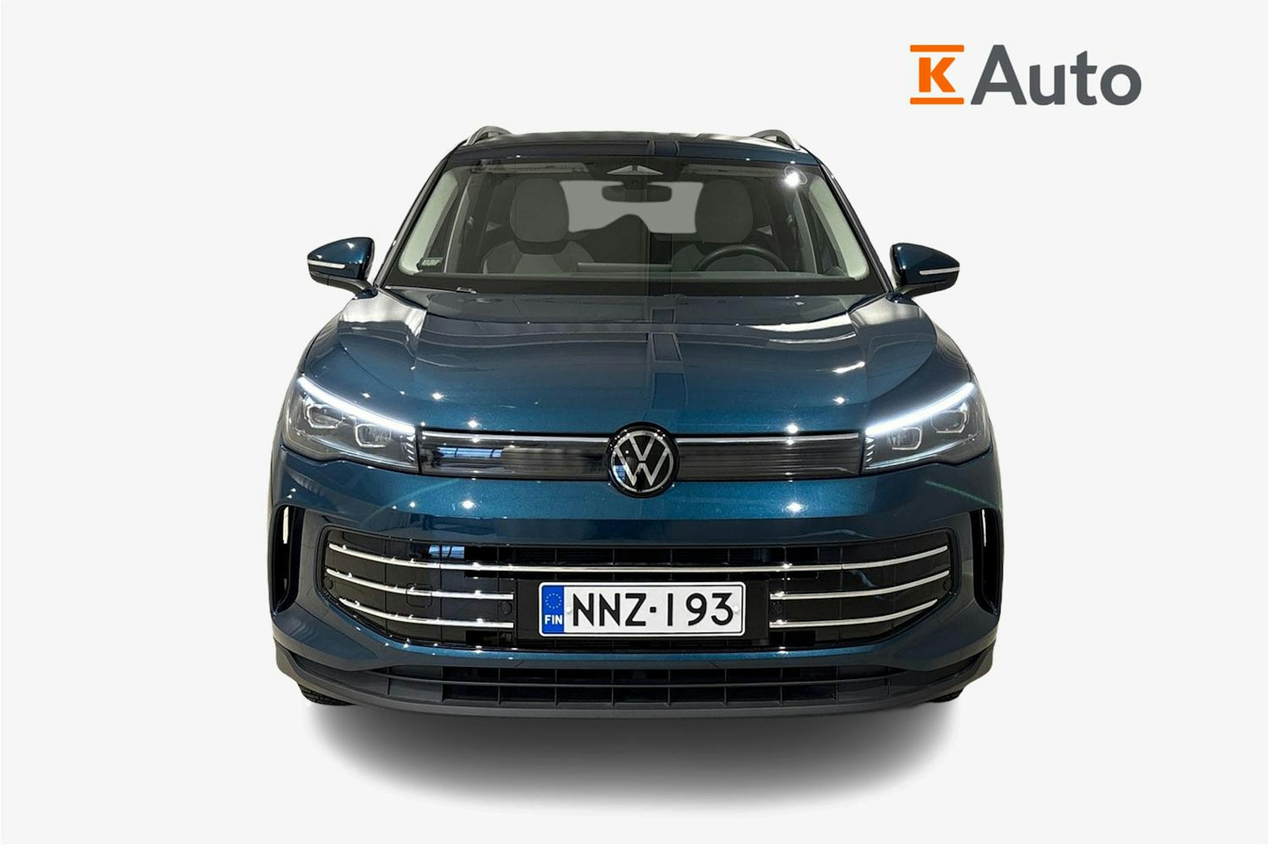 sininen Volkswagen Tiguan 2024 kuva 5.