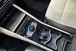 sininen Volkswagen Tiguan 2024 kuva 34.