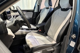 sininen Volkswagen Tiguan 2024 kuva 35.