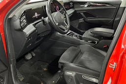 oranssi Volkswagen Tiguan 2024 kuva 3.