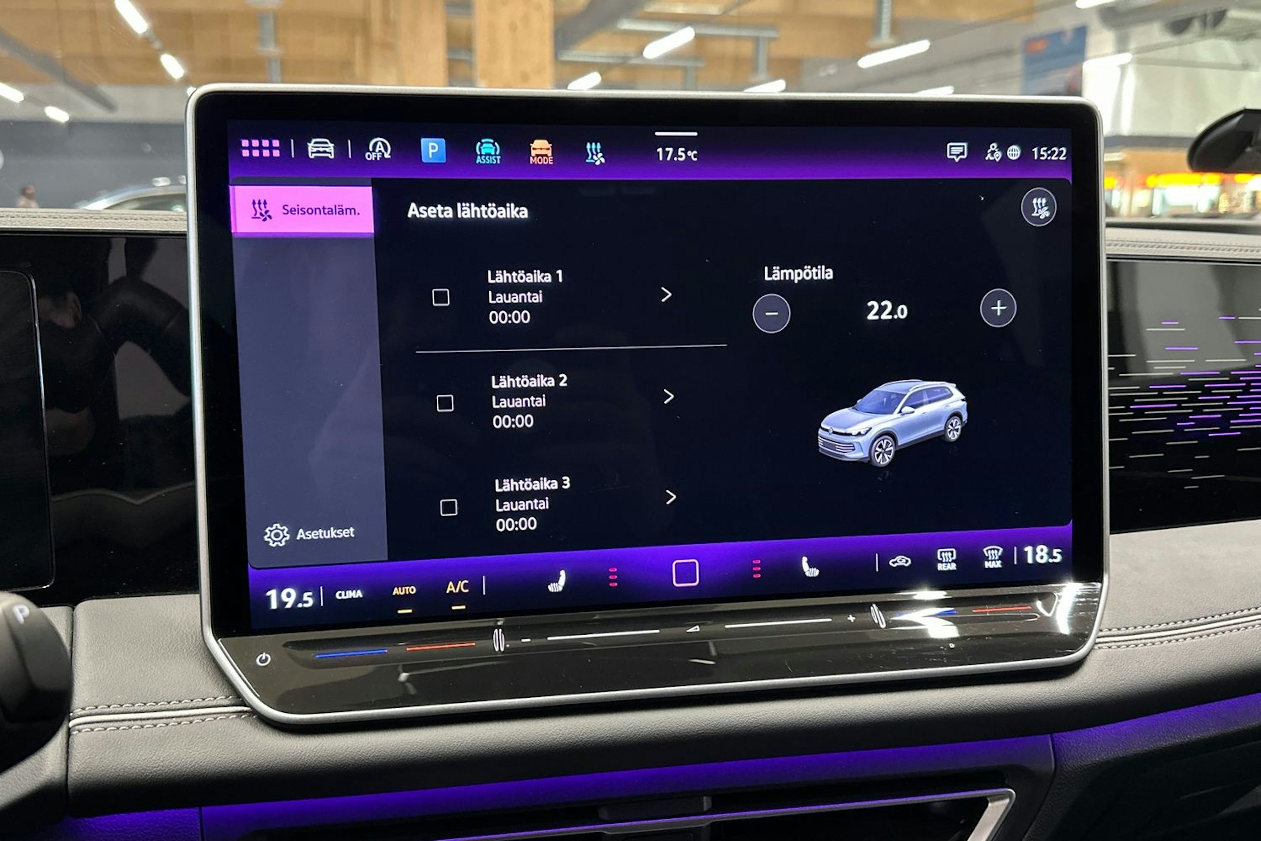 harmaa Volkswagen Tiguan 2024 kuva 23.