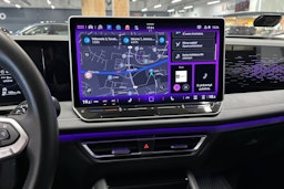 harmaa Volkswagen Tiguan 2024 kuva 27.