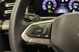 harmaa Volkswagen Tiguan 2024 kuva 31.