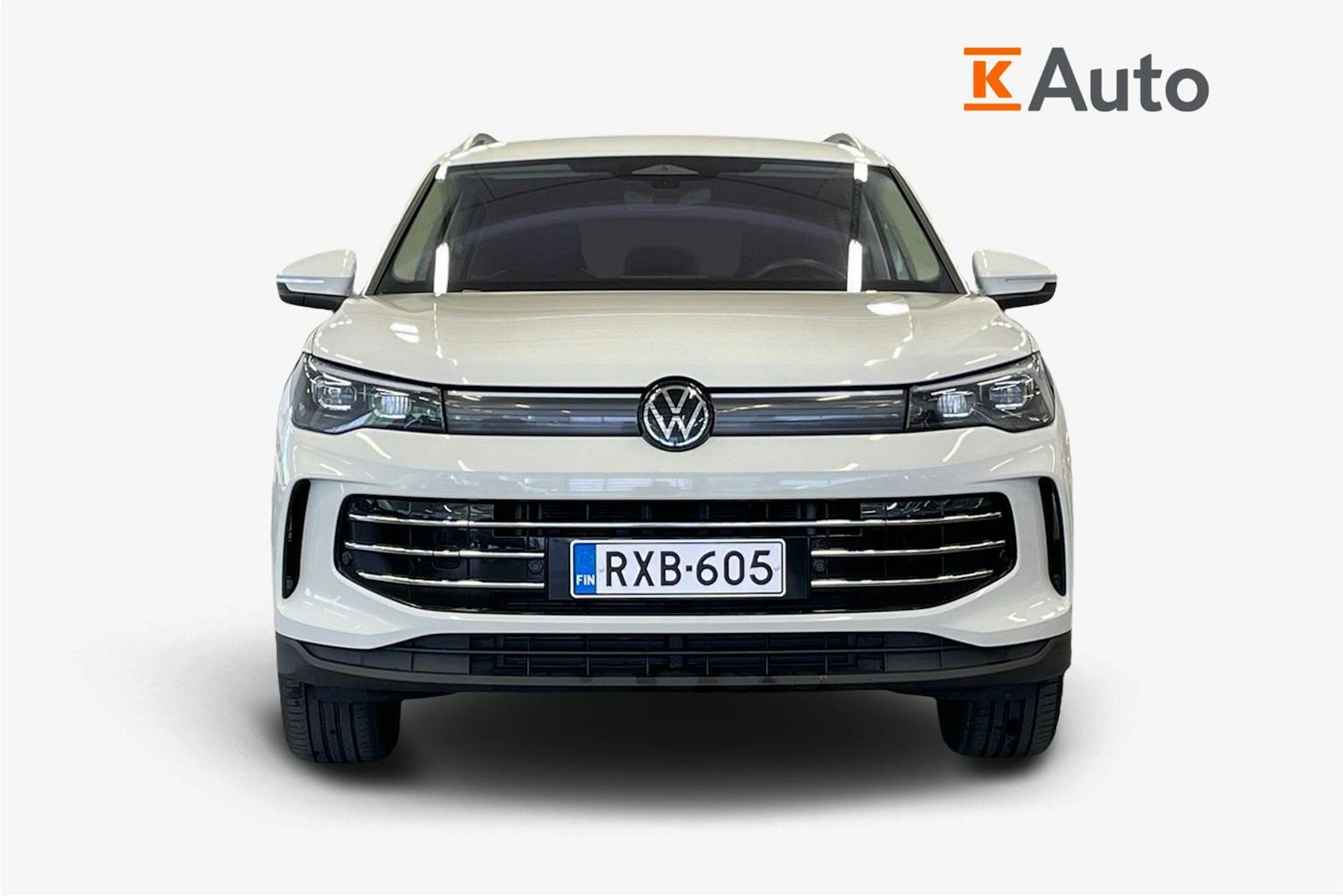 valkoinen Volkswagen Tiguan 2024 kuva 5.