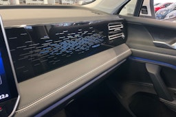 valkoinen Volkswagen Tiguan 2024 kuva 17.