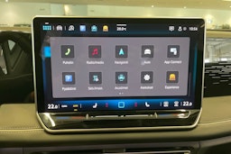 valkoinen Volkswagen Tiguan 2024 kuva 21.