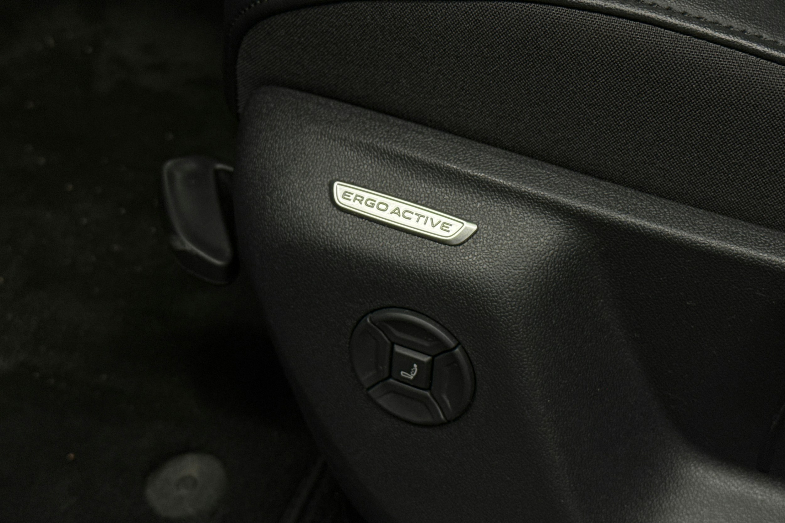 musta Volkswagen Tiguan 2024 kuva 27.