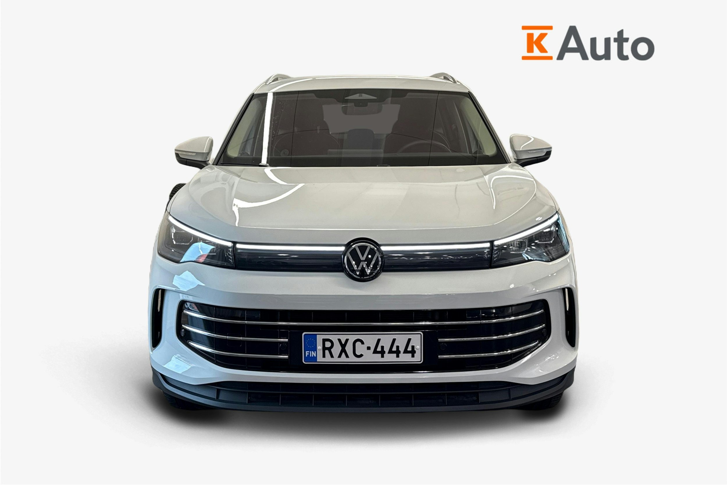 valkoinen Volkswagen Tiguan 2024 kuva 4.