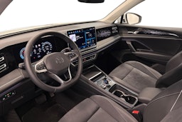 valkoinen Volkswagen Tiguan 2024 kuva 6.