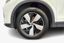 valkoinen Volkswagen Tiguan 2024 kuva 9.