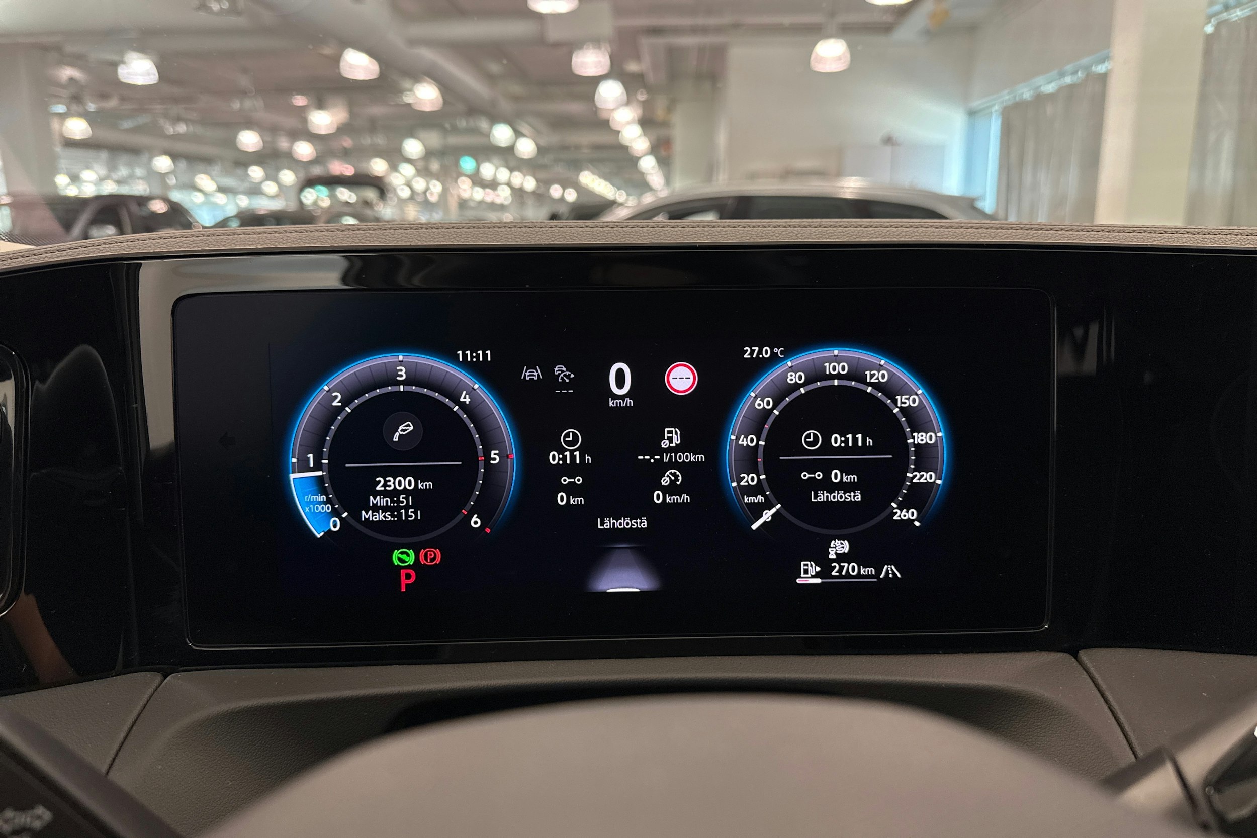 valkoinen Volkswagen Tiguan 2024 kuva 16.