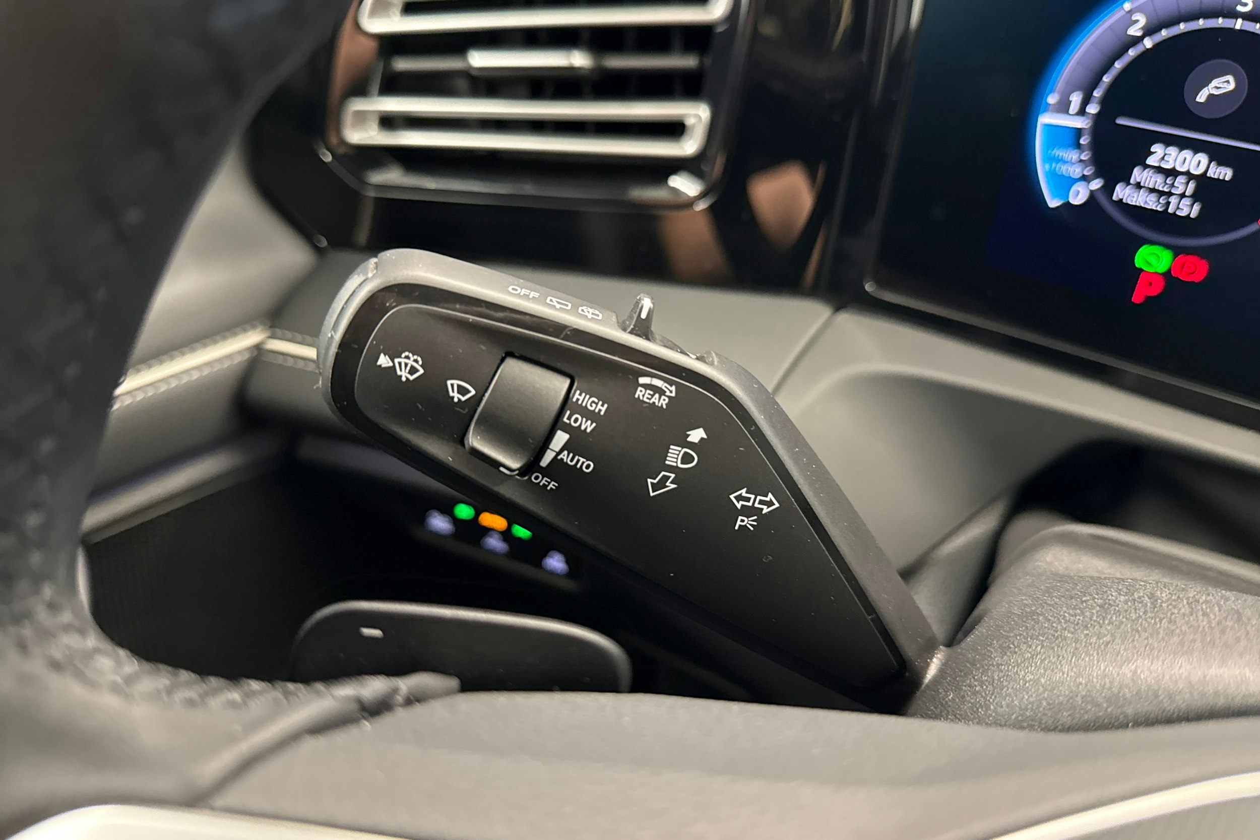 valkoinen Volkswagen Tiguan 2024 kuva 17.