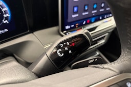 valkoinen Volkswagen Tiguan 2024 kuva 18.