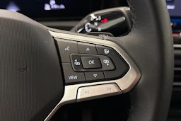 valkoinen Volkswagen Tiguan 2024 kuva 20.