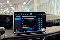 valkoinen Volkswagen Tiguan 2024 kuva 32.