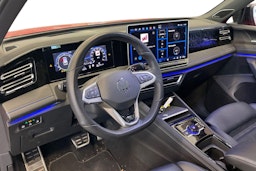 Oranssi Volkswagen Tiguan 2024 kuva 3.