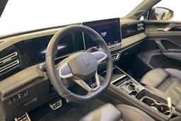 Oranssi Volkswagen Tiguan 2024 kuva 7.