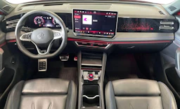 punainen Volkswagen Tiguan 2024 kuva 7.