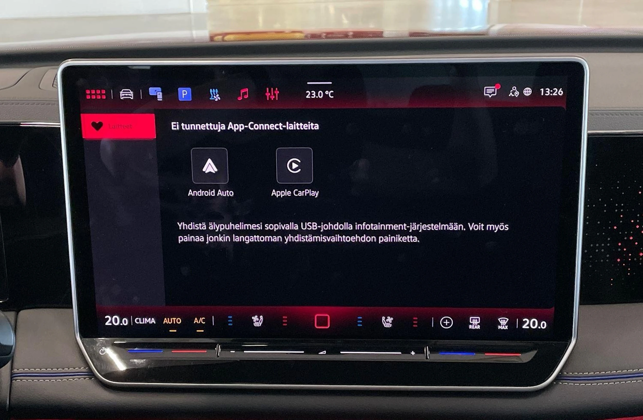punainen Volkswagen Tiguan 2024 kuva 20.