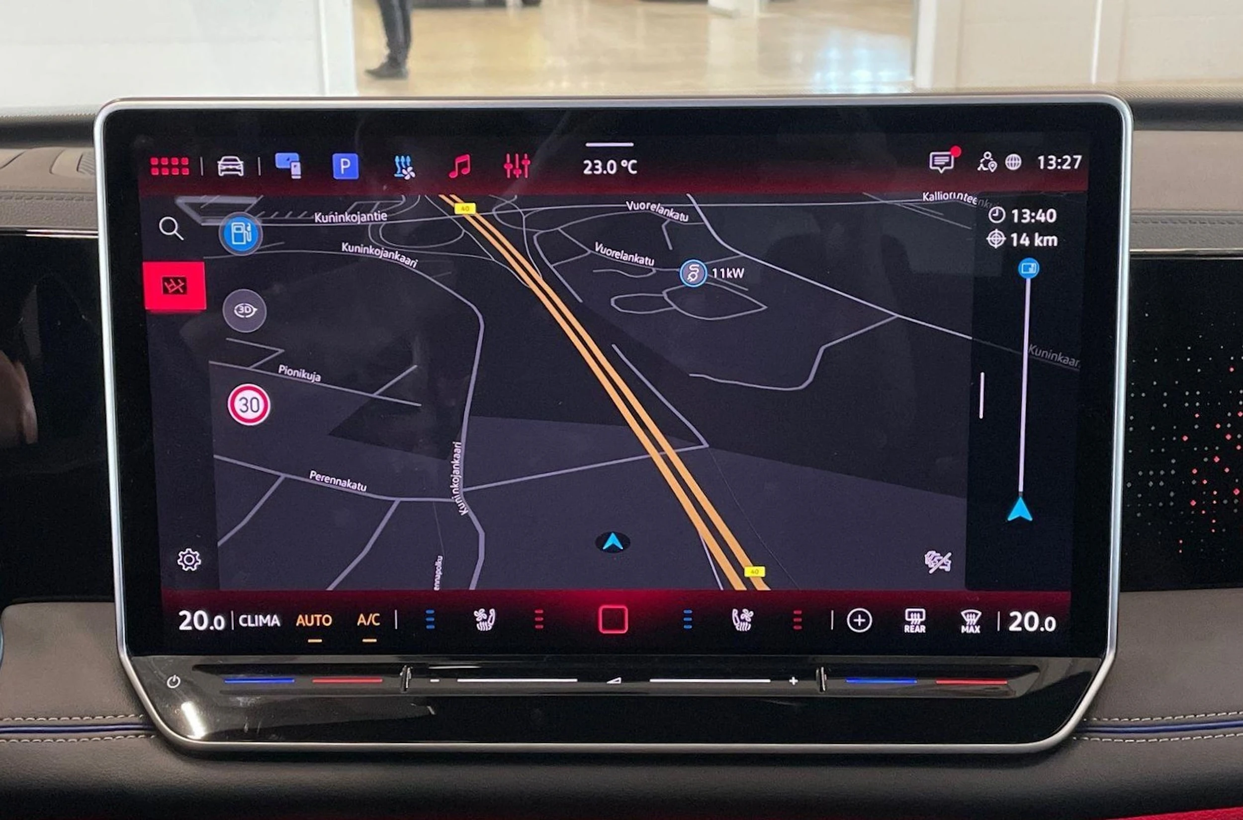 punainen Volkswagen Tiguan 2024 kuva 24.