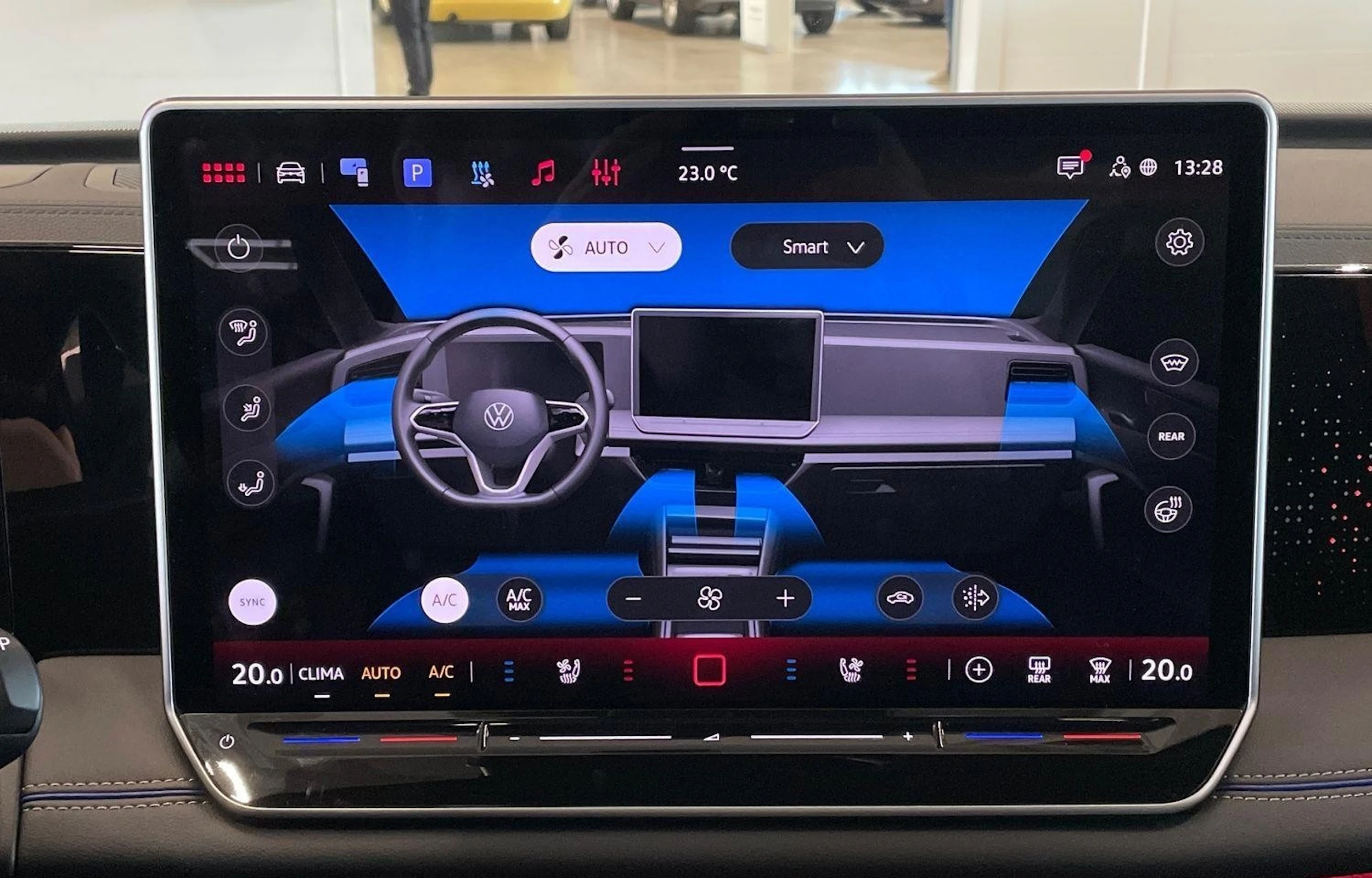 punainen Volkswagen Tiguan 2024 kuva 25.