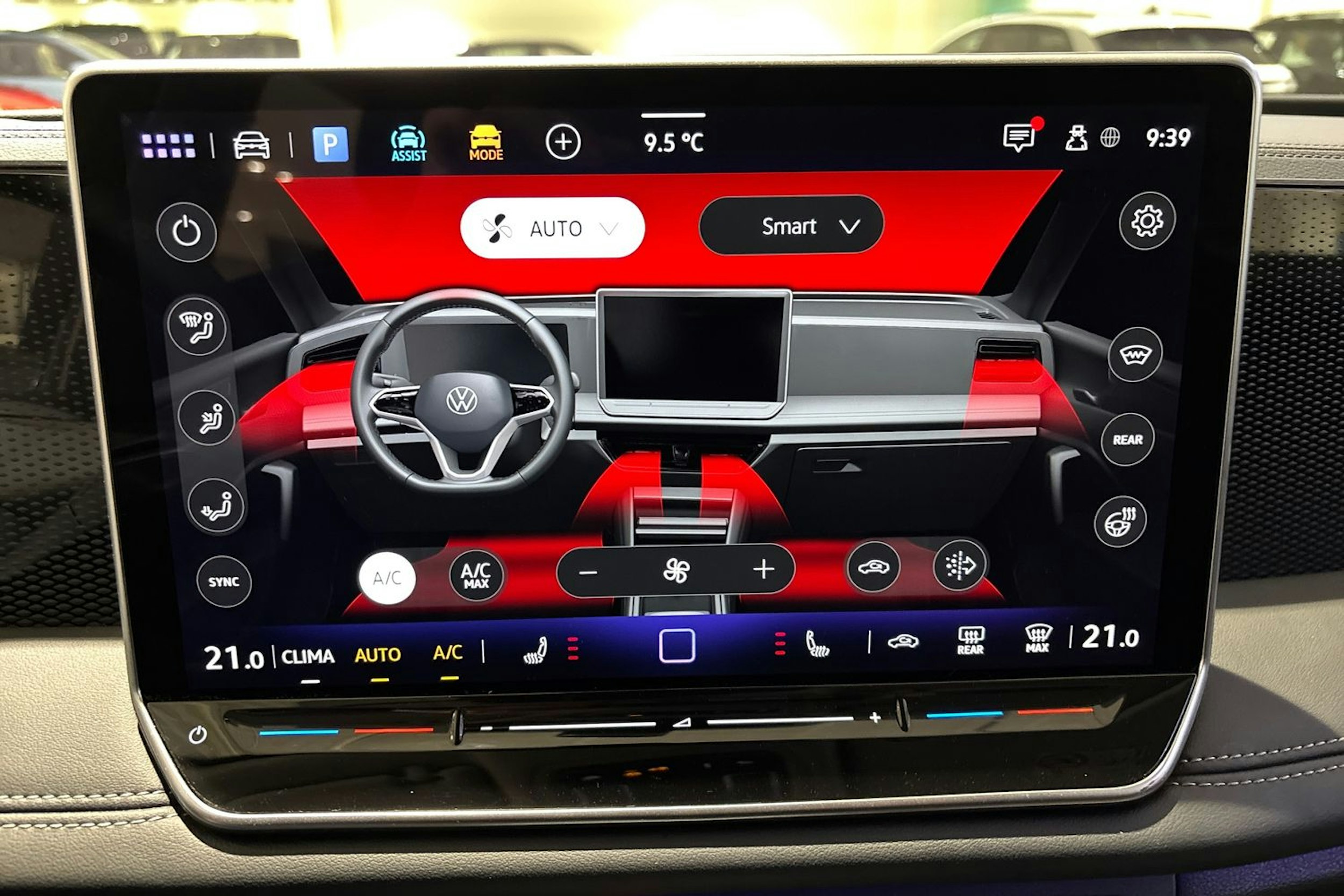 oranssi Volkswagen Tiguan 2024 kuva 14.