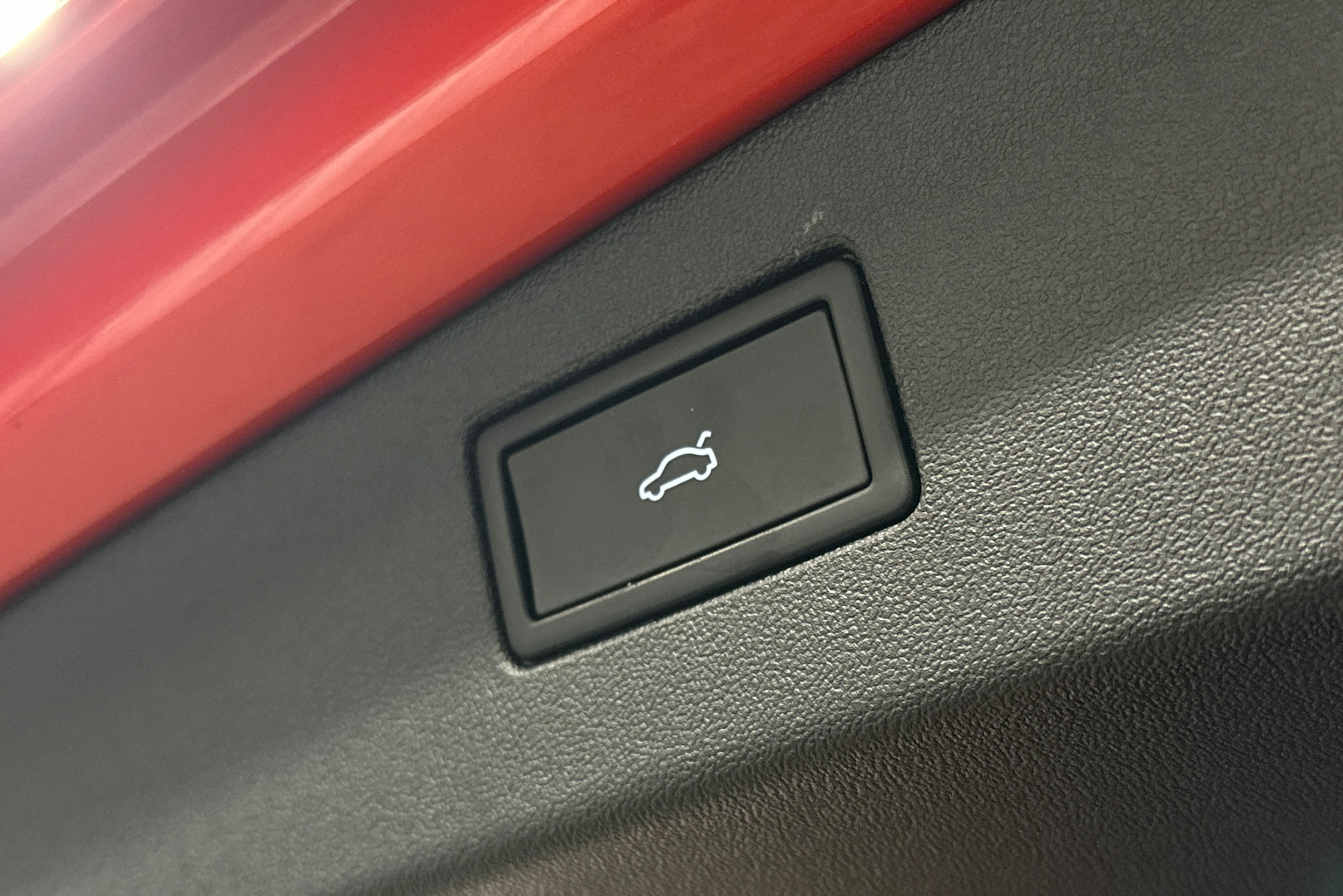 punainen Volkswagen Tiguan 2025 kuva 15.