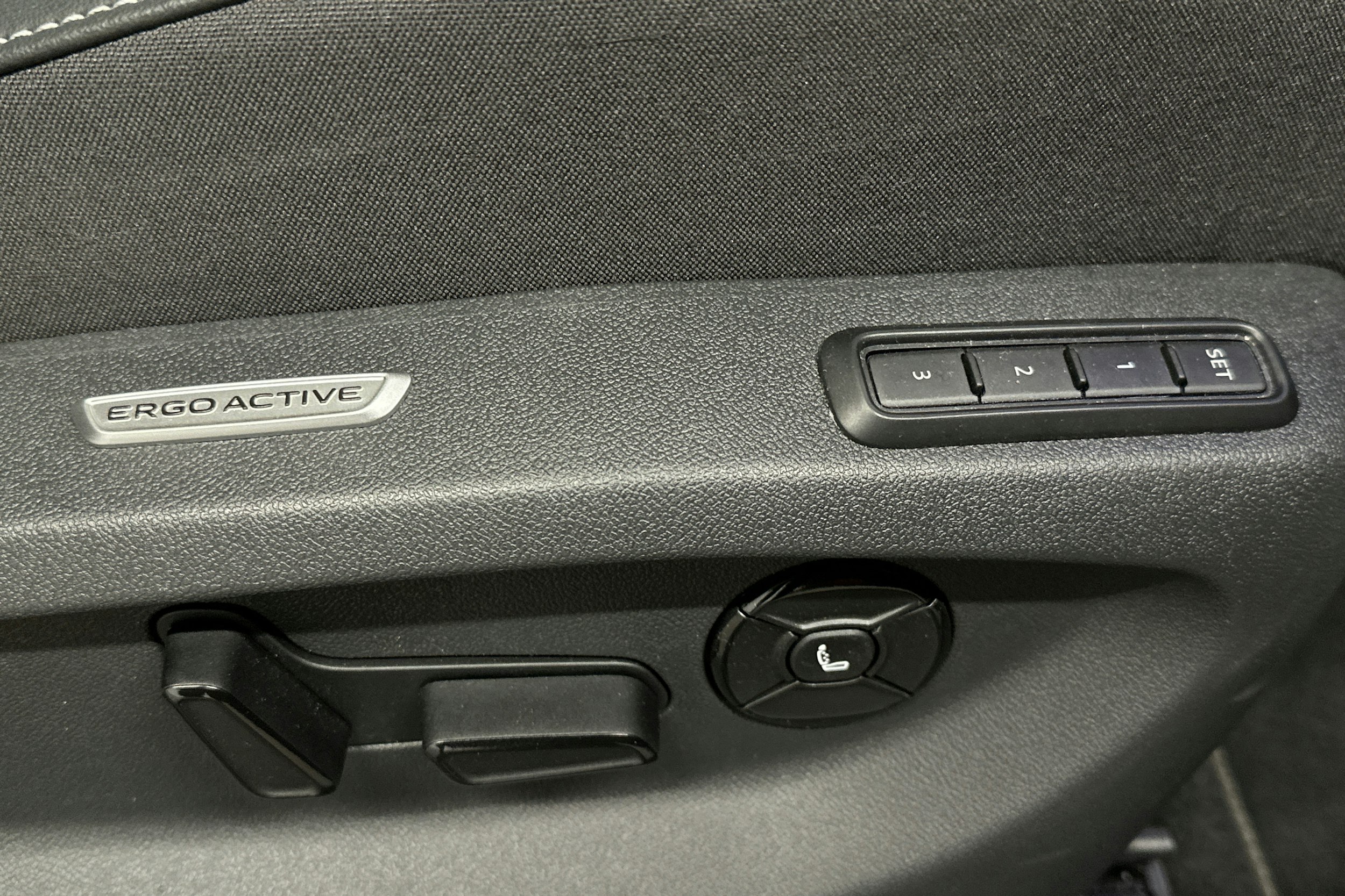 punainen Volkswagen Tiguan 2025 kuva 20.