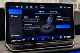 punainen Volkswagen Tiguan 2025 kuva 33.