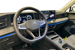 valkoinen Volkswagen Tiguan 2025 kuva 3.