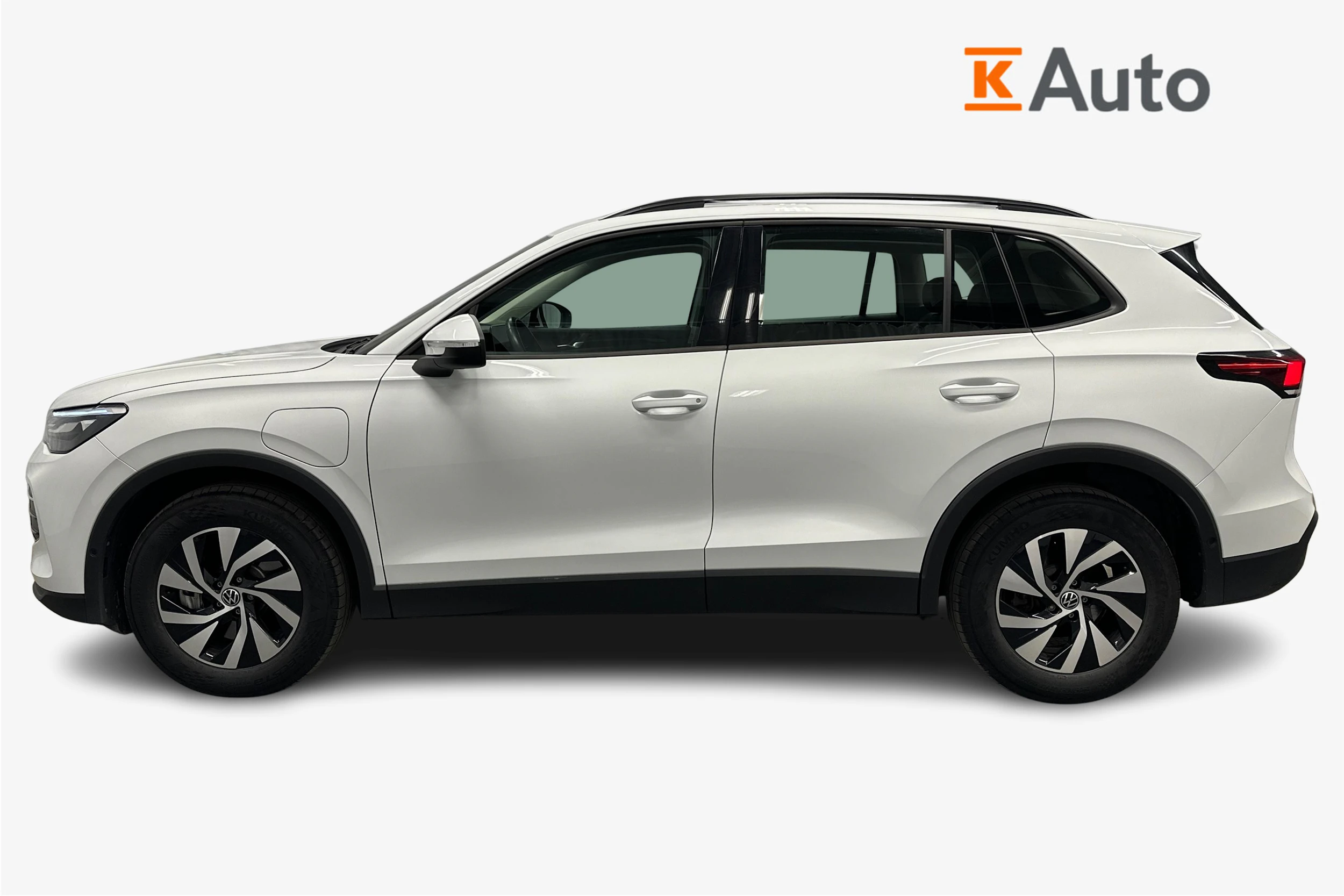 valkoinen Volkswagen Tiguan 2025 kuva 5.