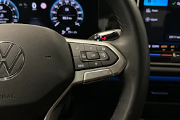 valkoinen Volkswagen Tiguan 2025 kuva 12.