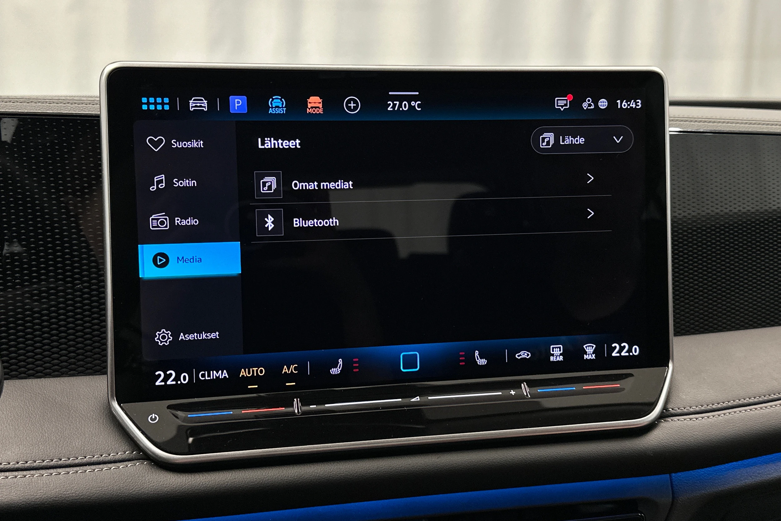valkoinen Volkswagen Tiguan 2025 kuva 20.