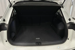 valkoinen Volkswagen Tiguan 2025 kuva 35.