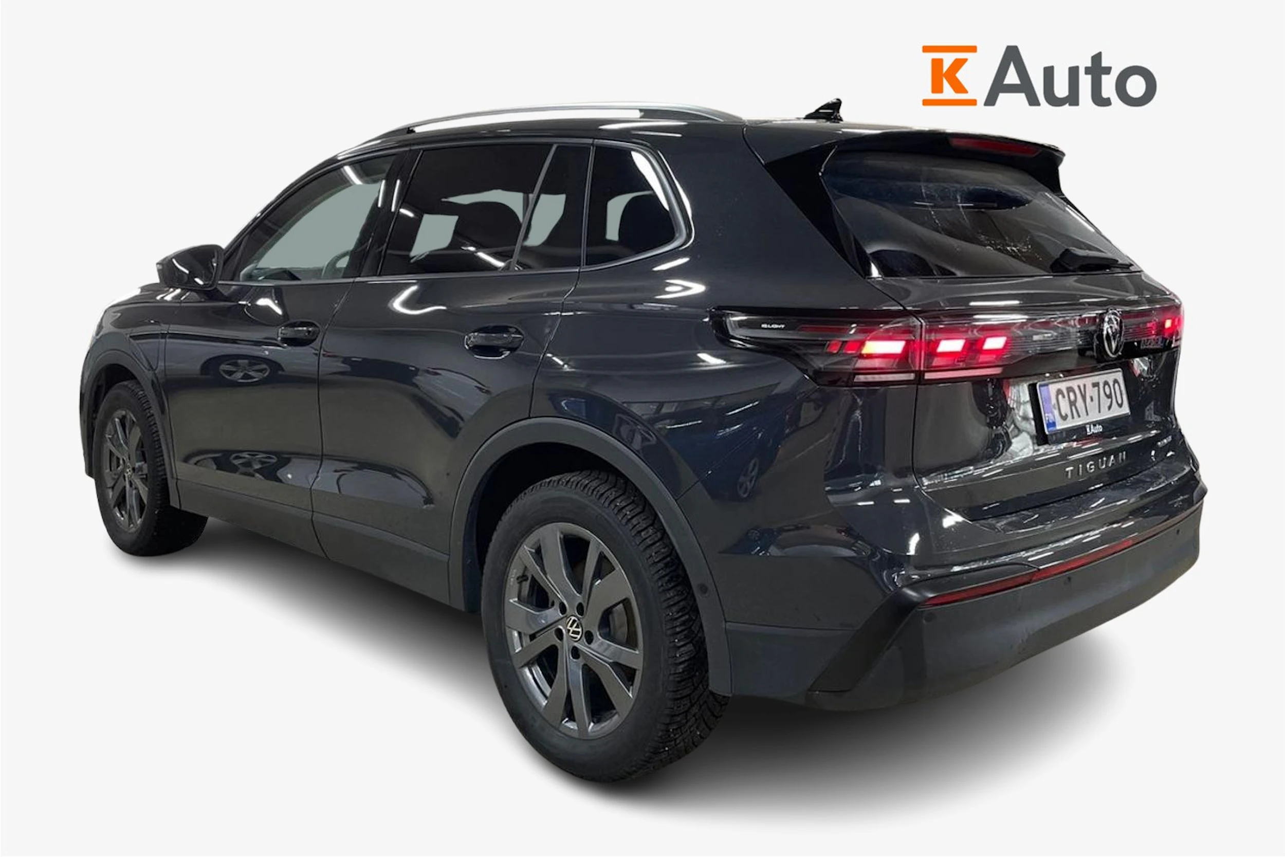 Oranssi Volkswagen Tiguan 2025 kuva 2.