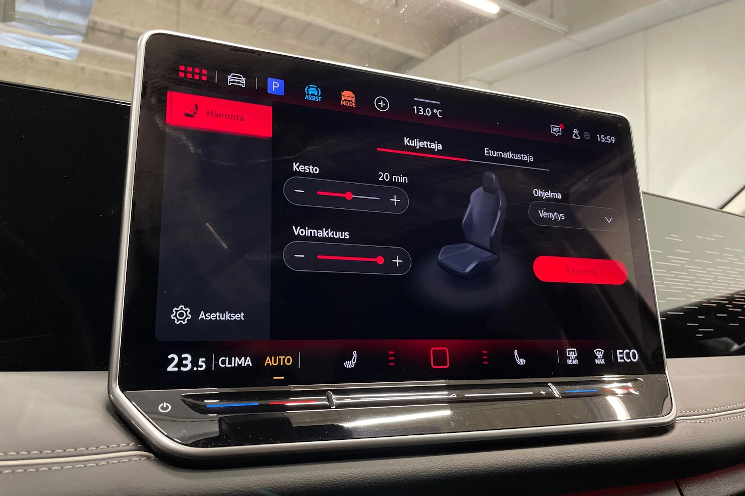 valkoinen Volkswagen Tiguan 2025 kuva 21.
