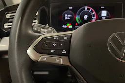 valkoinen Volkswagen Tiguan 2025 kuva 27.
