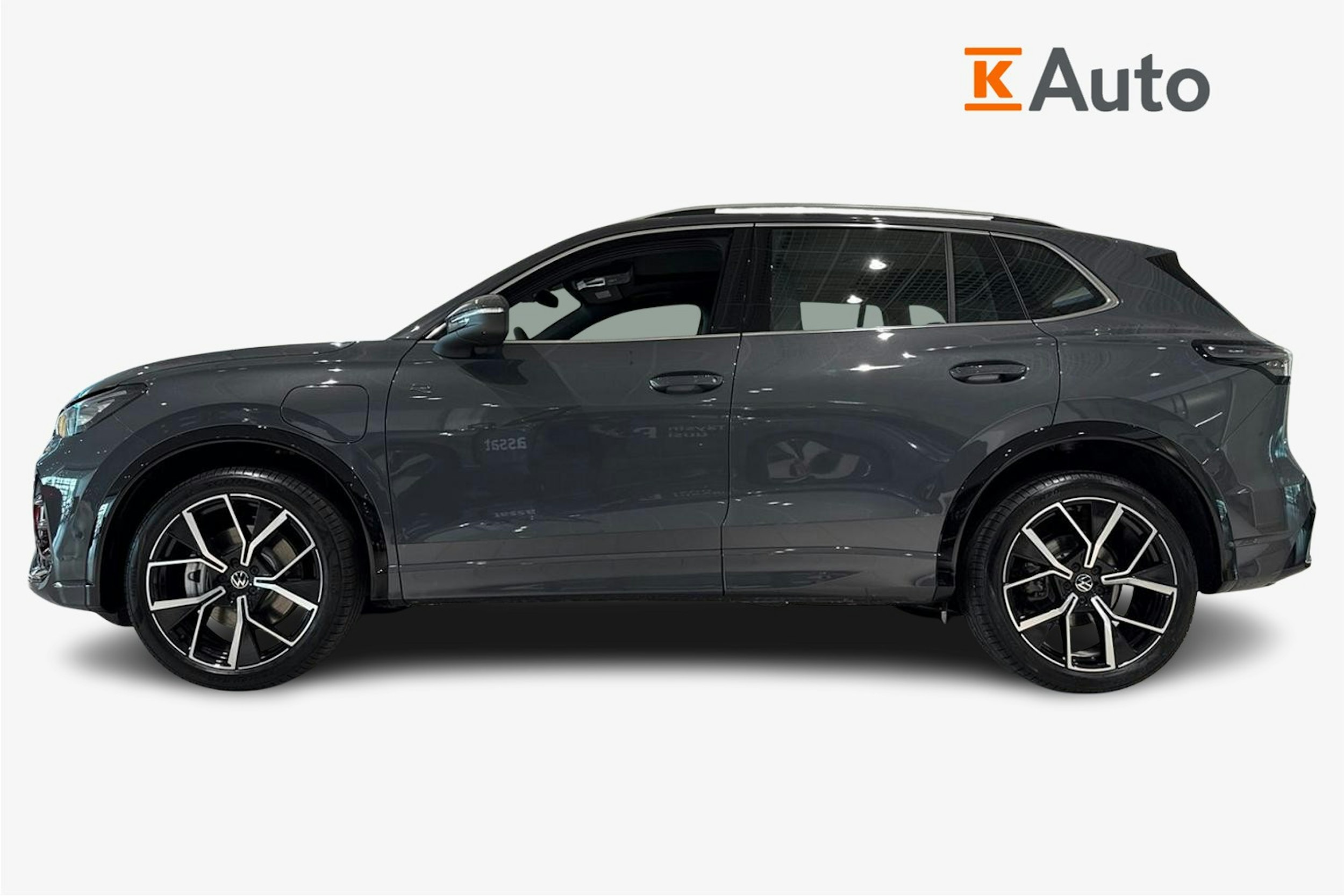 harmaa Volkswagen Tiguan 2025 kuva 5.