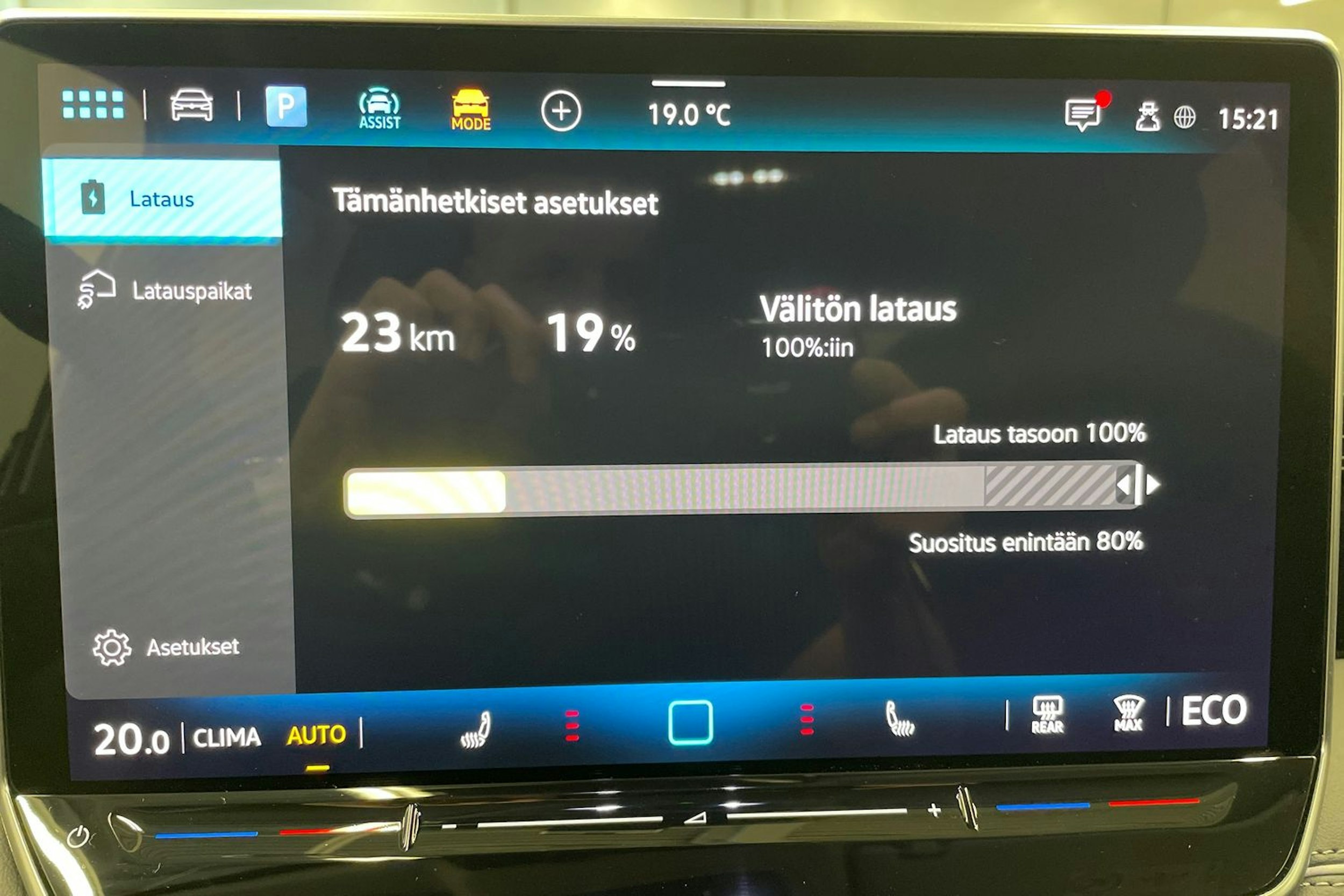 Harmaa Volkswagen Tiguan 2025 kuva 11.