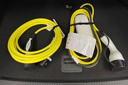 Harmaa Volkswagen Tiguan 2025 kuva 15.