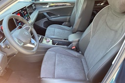 sininen Volkswagen Tiguan 2025 kuva 7.