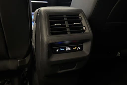met. musta Volkswagen Tiguan 2025 kuva 23.