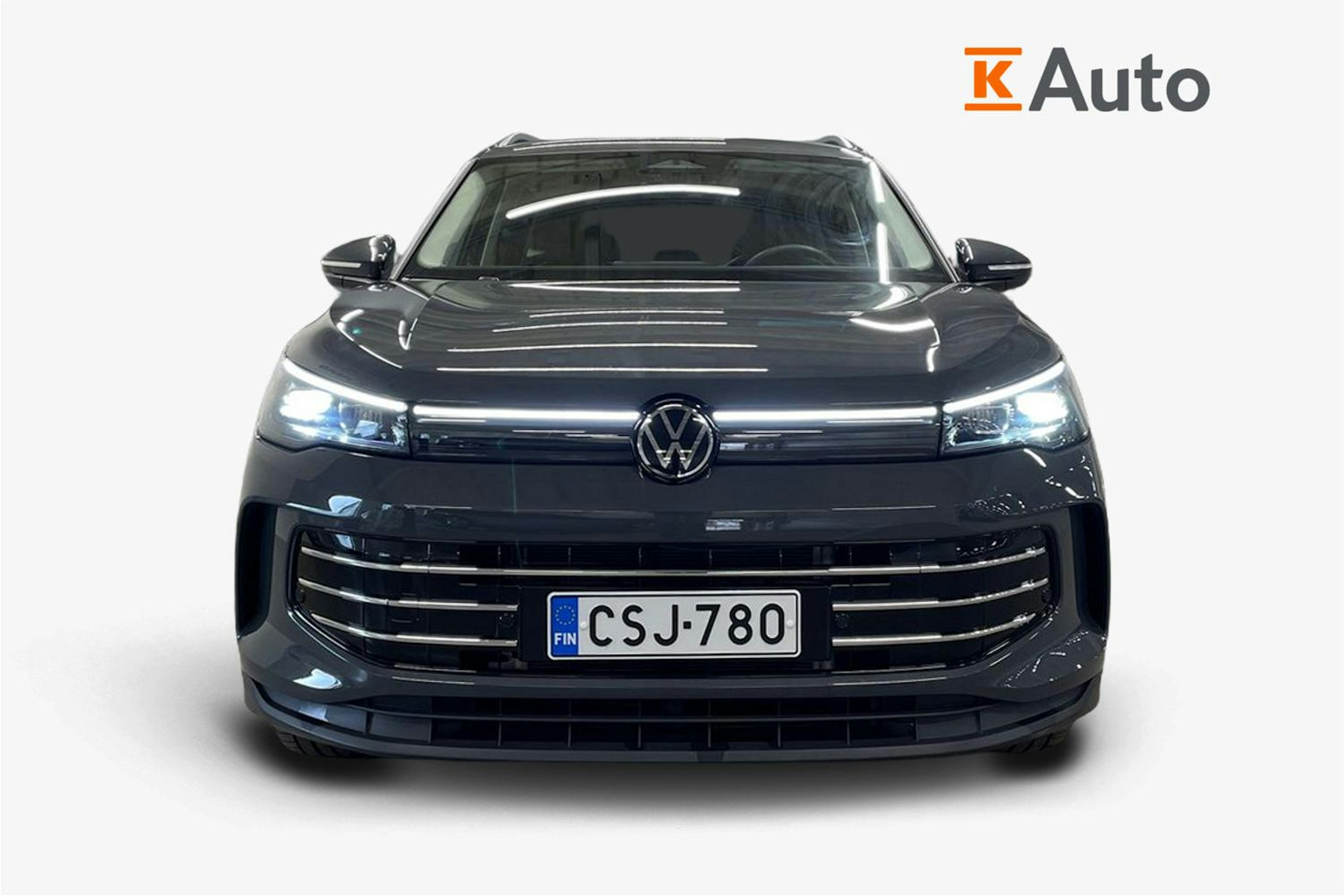 harmaa Volkswagen Tiguan 2025 kuva 5.