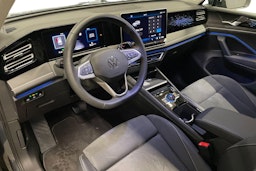 harmaa Volkswagen Tiguan 2025 kuva 7.