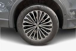 harmaa Volkswagen Tiguan 2025 kuva 11.