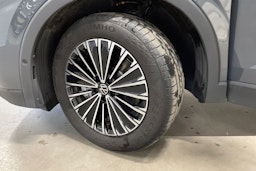 harmaa Volkswagen Tiguan 2025 kuva 13.