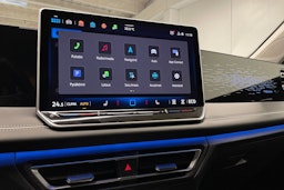 harmaa Volkswagen Tiguan 2025 kuva 16.